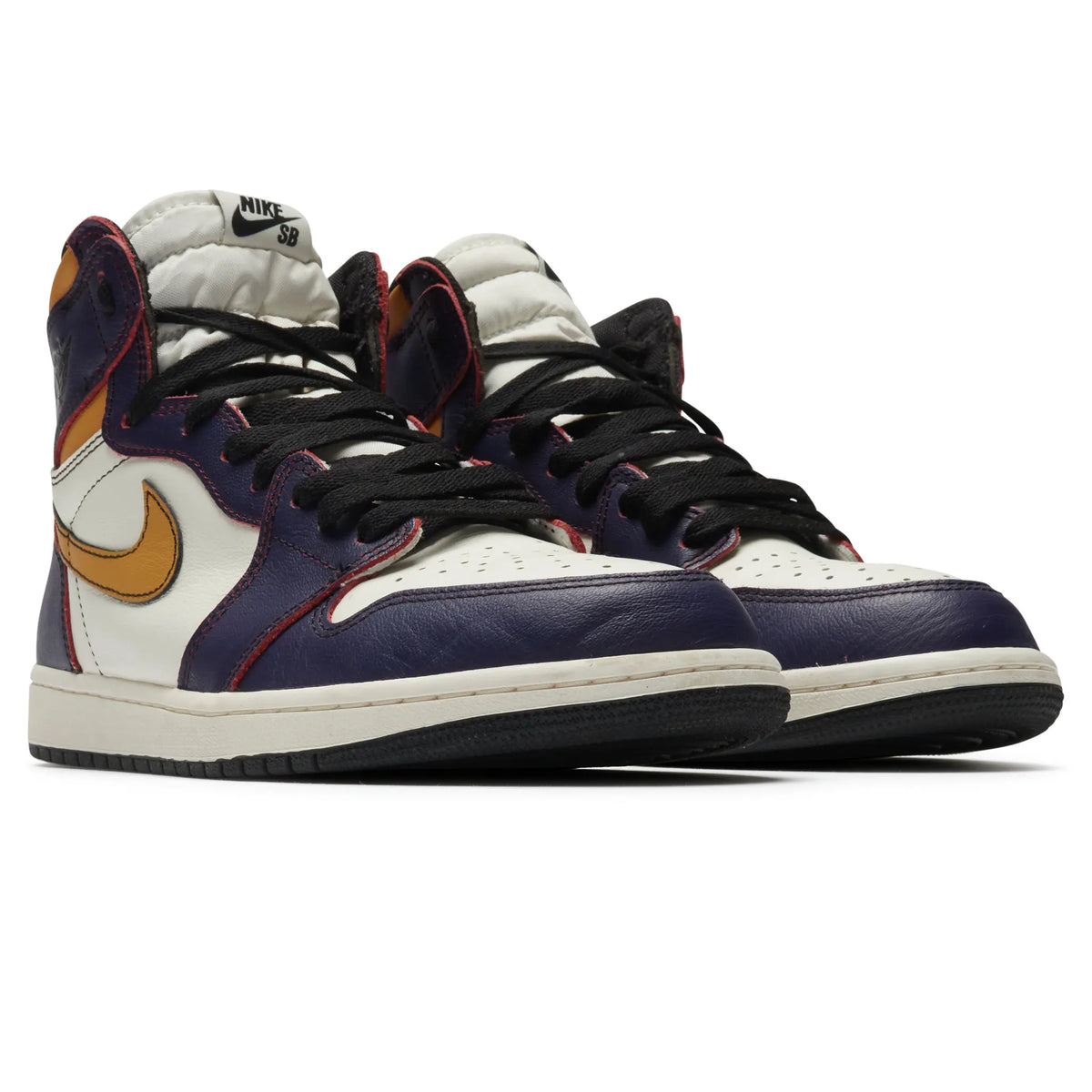 Preloved - Air Jordan 1 Retro High SB LA To Chicago Sneakers