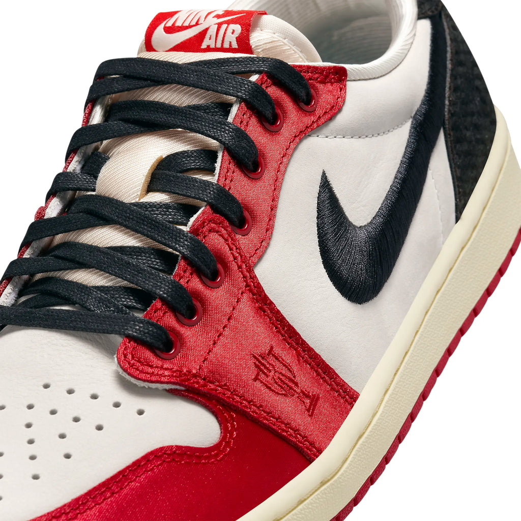 Trophy Room X Air Jordan 1 Retro Low OG SP Rookie Card Away Sneakers - Red