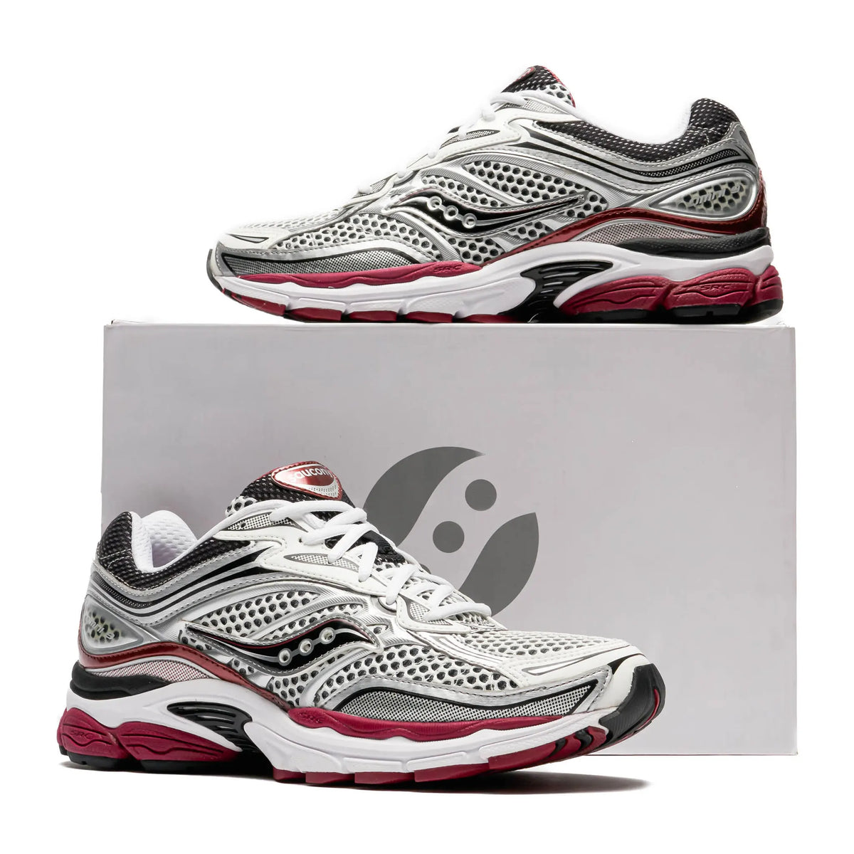 Saucony Progrid Omni 9 Silver Red Sneakers