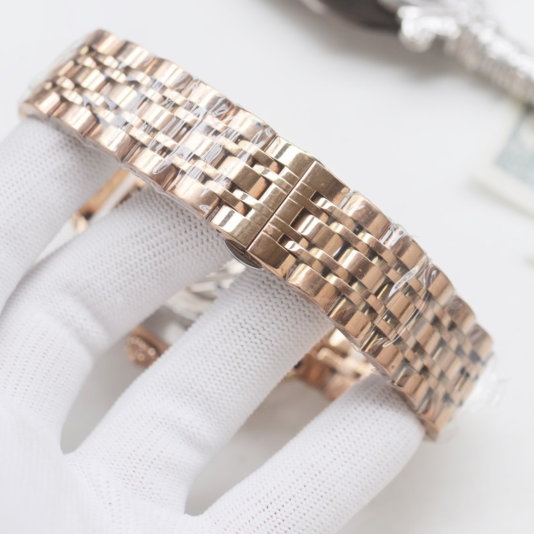 Patek Philippe Rose Gold Silver Dial Bracelet Watch — detail