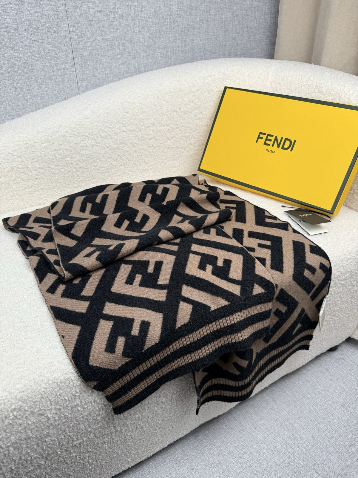 Fendi Brown and Black Geometric Knit Scarf — detail