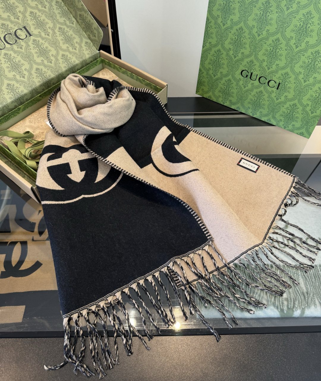 Gucci Black and Beige Fringe Scarf — hero