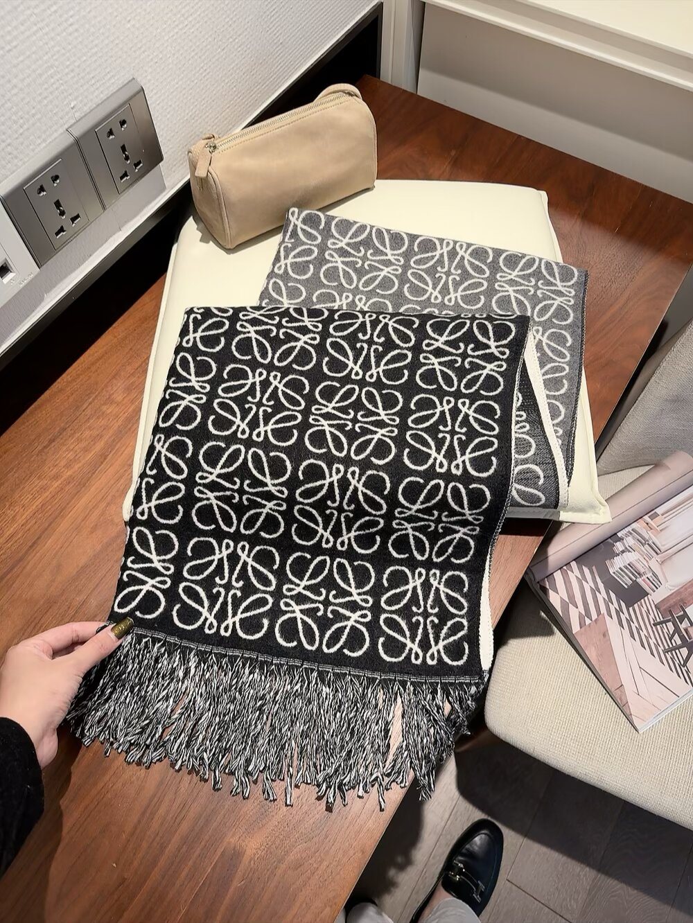 Loewe Fringed Interlocking Motif Scarf — front