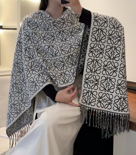 Loewe Fringed Interlocking Motif Scarf — hero
