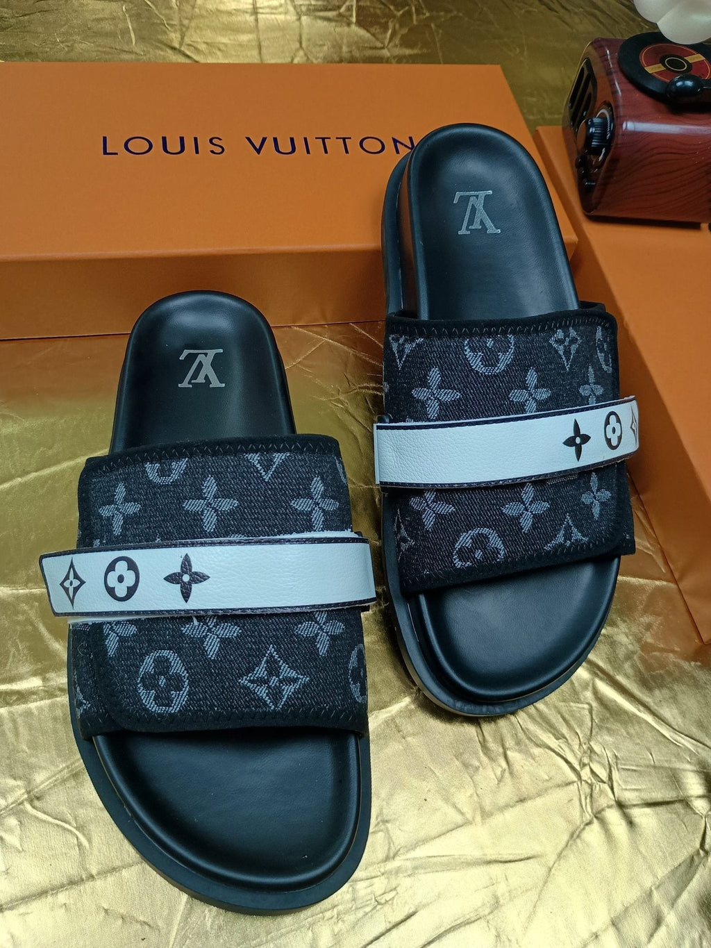 Louis Vuitton Black Graphic Band Slide Sandals — hero