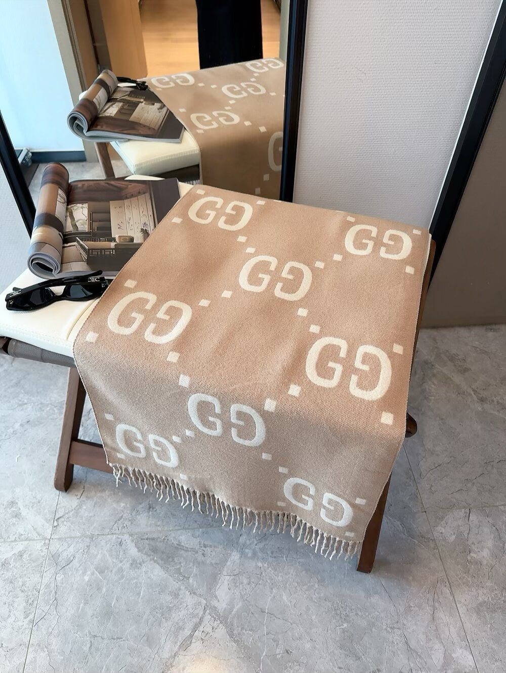 Gucci Two-Tone Fringed Scarf — front