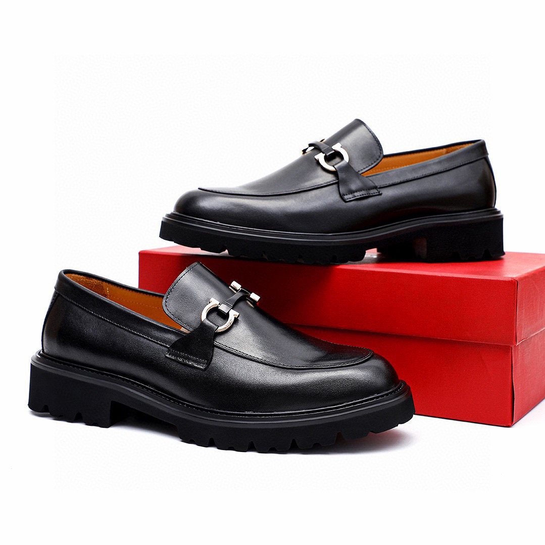 微商相册测试鞋子-Salvatore Ferragamo Black Bit Loafers — hero