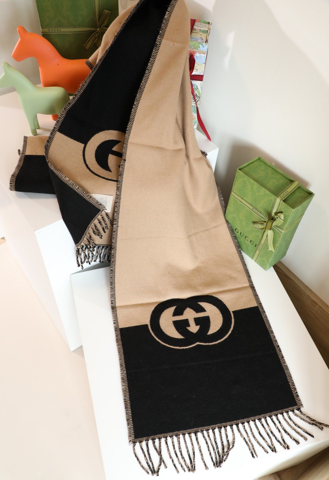 Gucci Black & Camel Beige Fringed Scarf — front