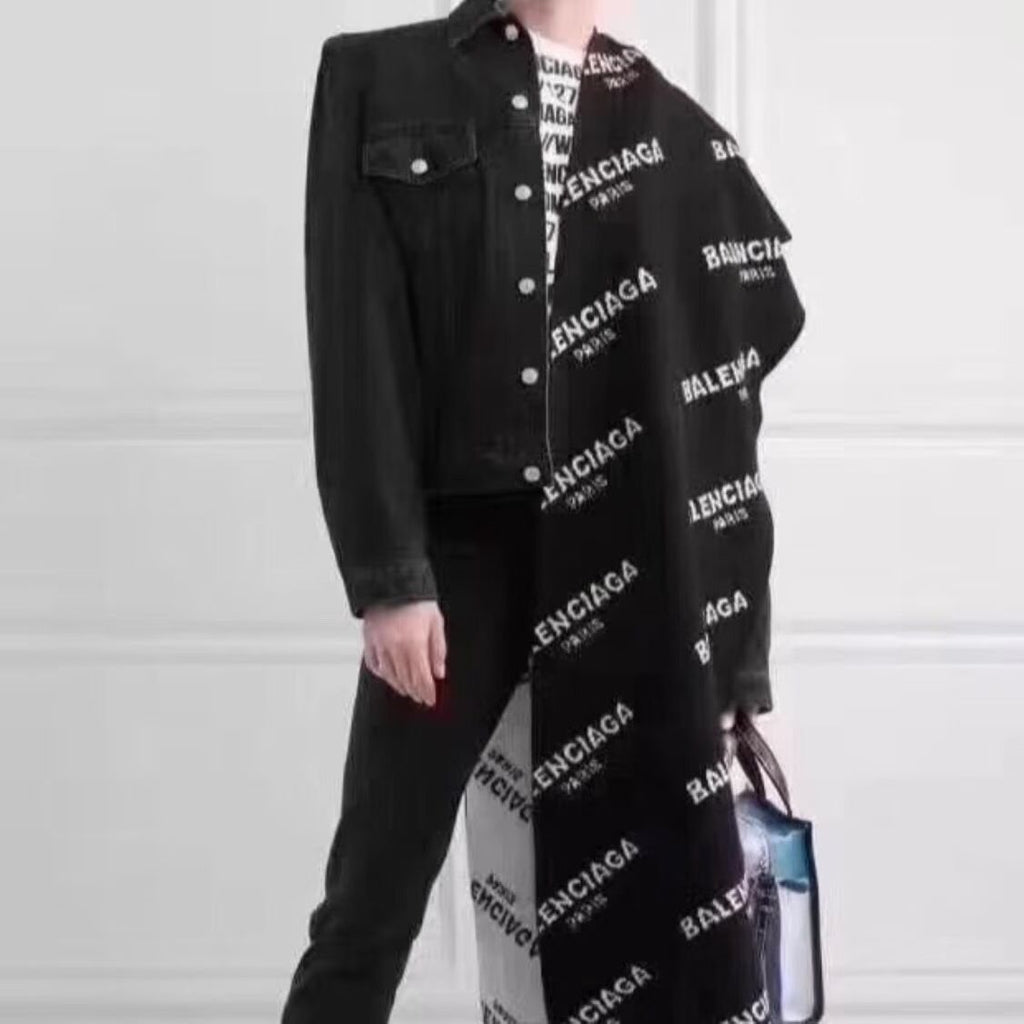 Balenciaga Black & White Knit Scarf — model