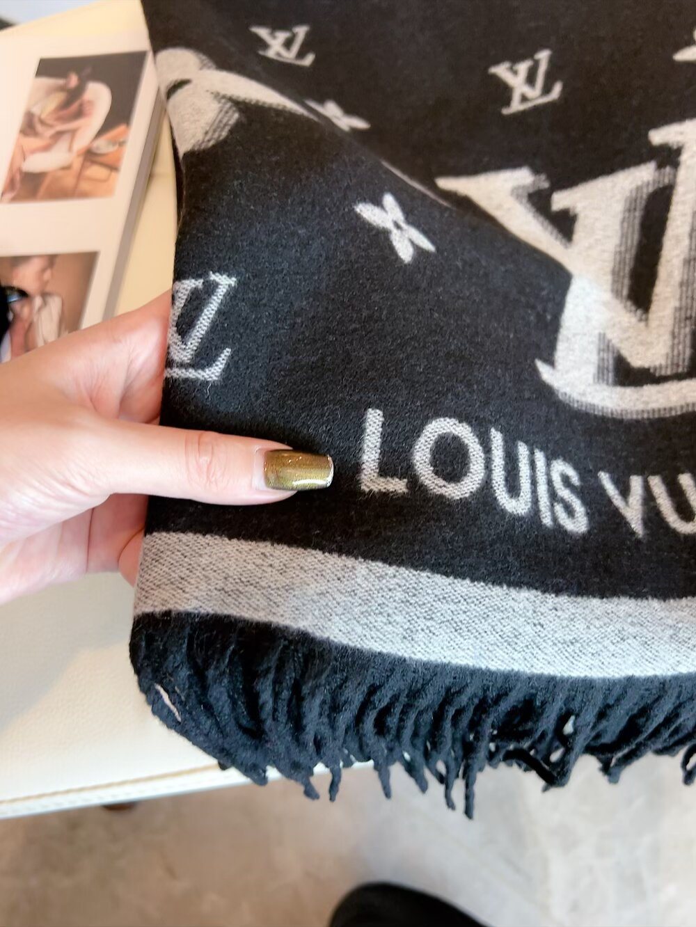 Louis Vuitton Black & Gray Logo Scarf — detail