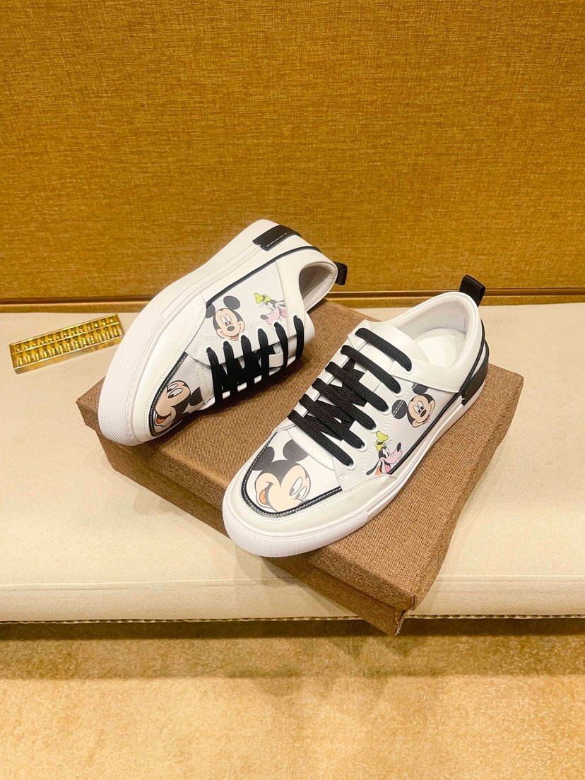 White Graphic Low-Top Sneakers — front