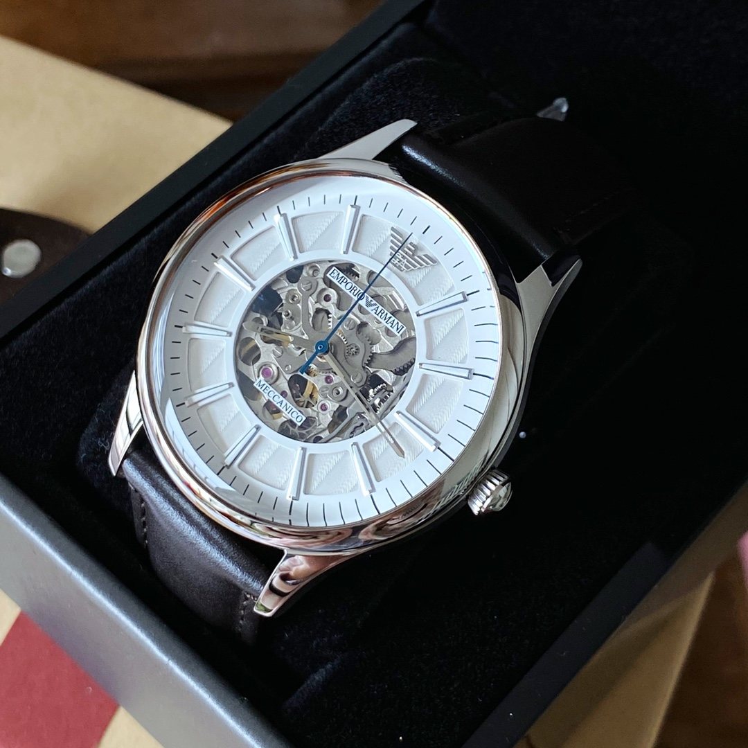 EMPORIO ARMANI Silver White Leather Strap Watch — front