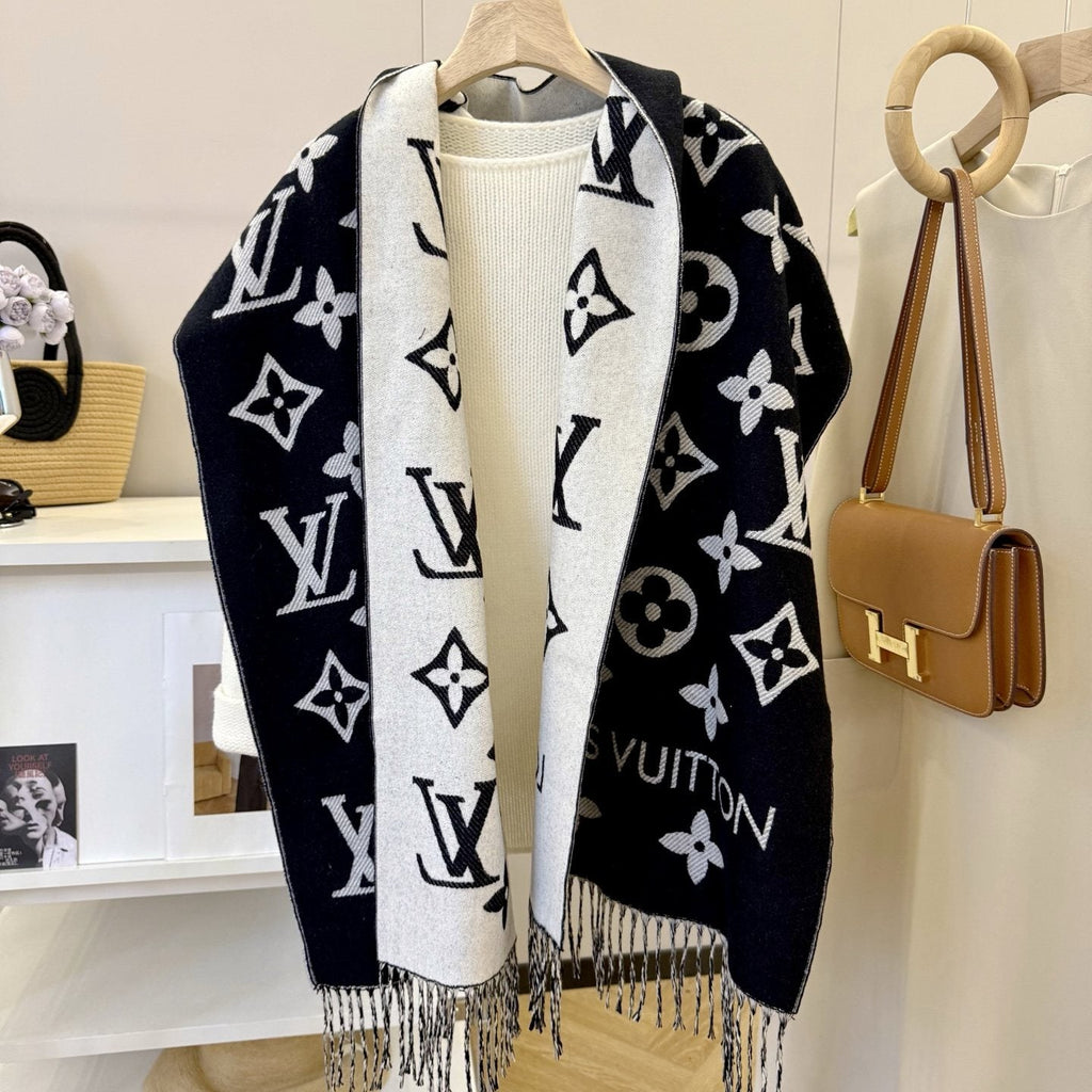 Louis Vuitton Beige & White Fringed Scarf — front