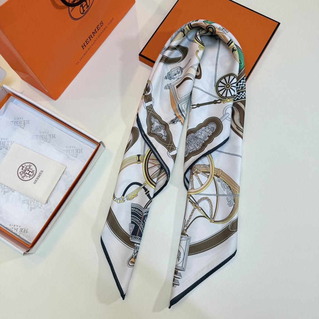 Hermès Carriage Print Silk Scarf — detail