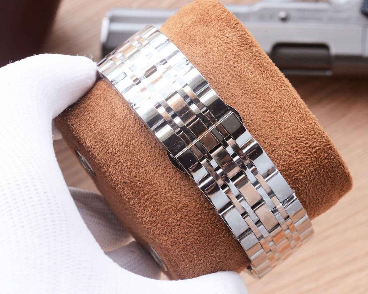 Patek Philippe Rose Gold Silver Black Dial Bracelet Watch — detail
