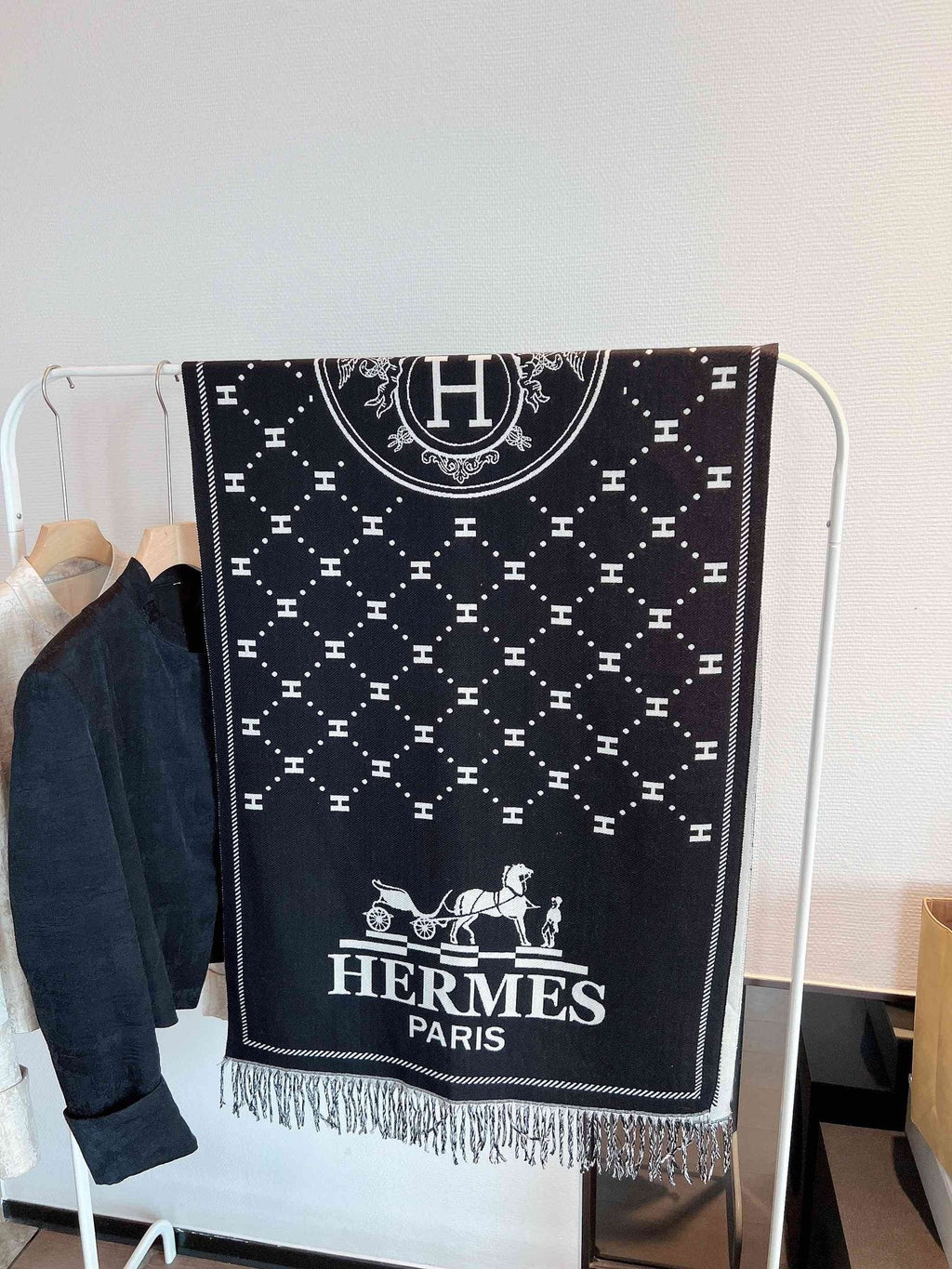 Hermès Geometric Motif Fringed Scarf — hero