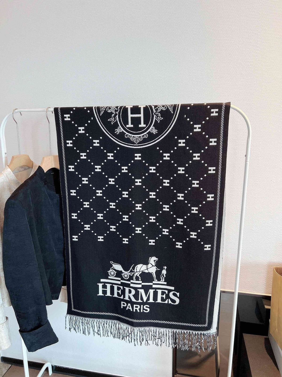 Hermès Geometric Motif Fringed Scarf — hero
