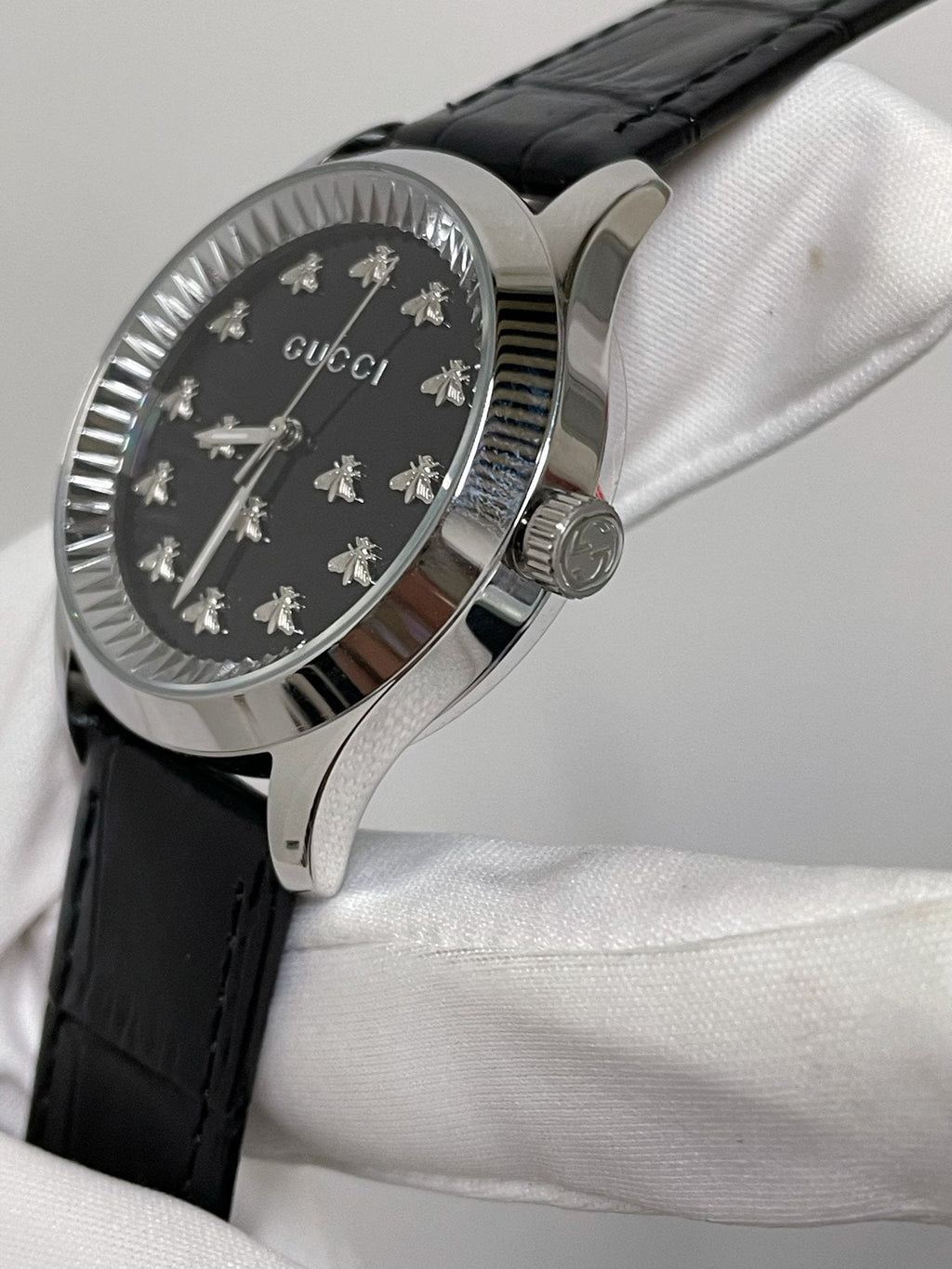 Gucci Black Bee Dial Watch — side