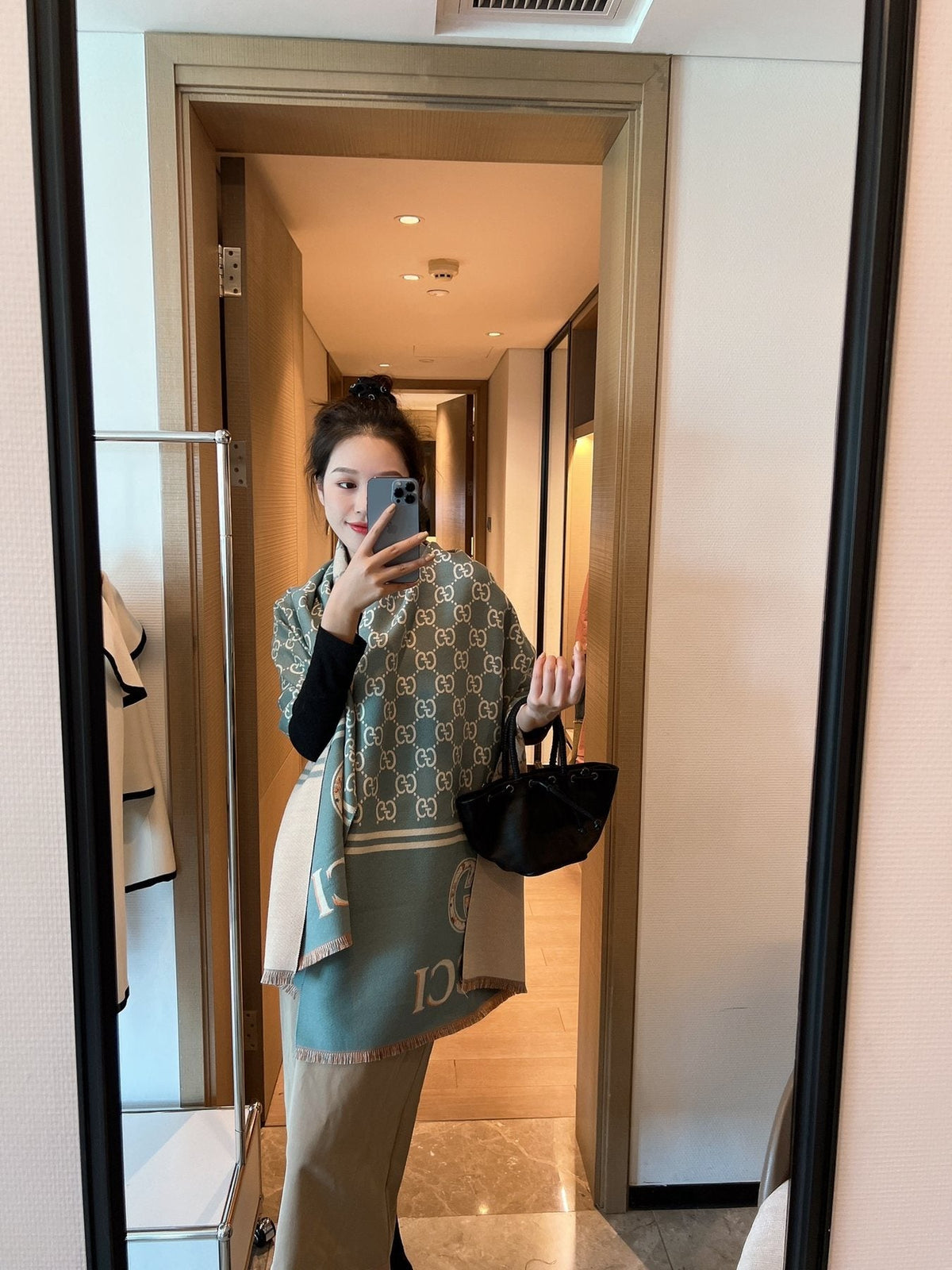 Gucci Jacquard Logo Scarf — model