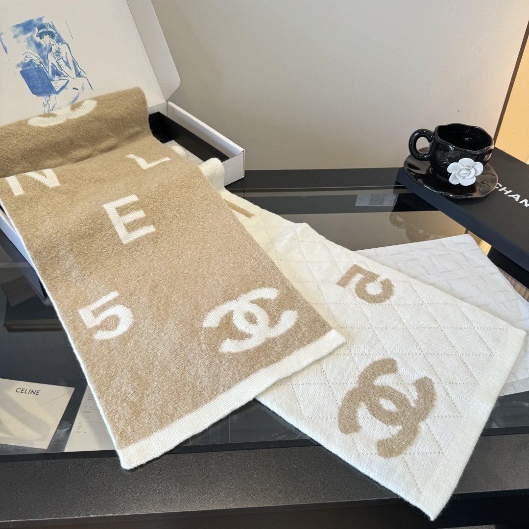 Chanel Logo Motif Knit Scarf — hero