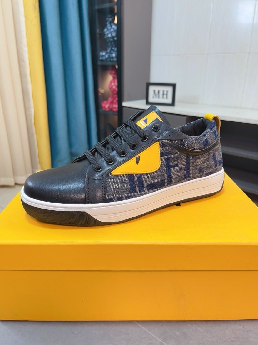 FENDI Patterned Panel Low-Top Sneakers — model