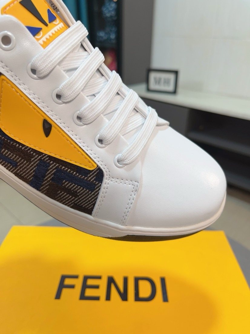 FENDI Patterned Panel Low-Top Sneakers — detail
