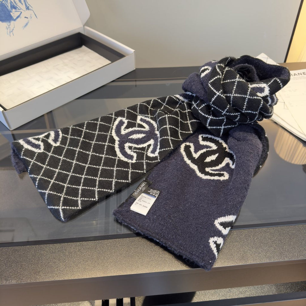 Chanel Grid Knit Scarf — side