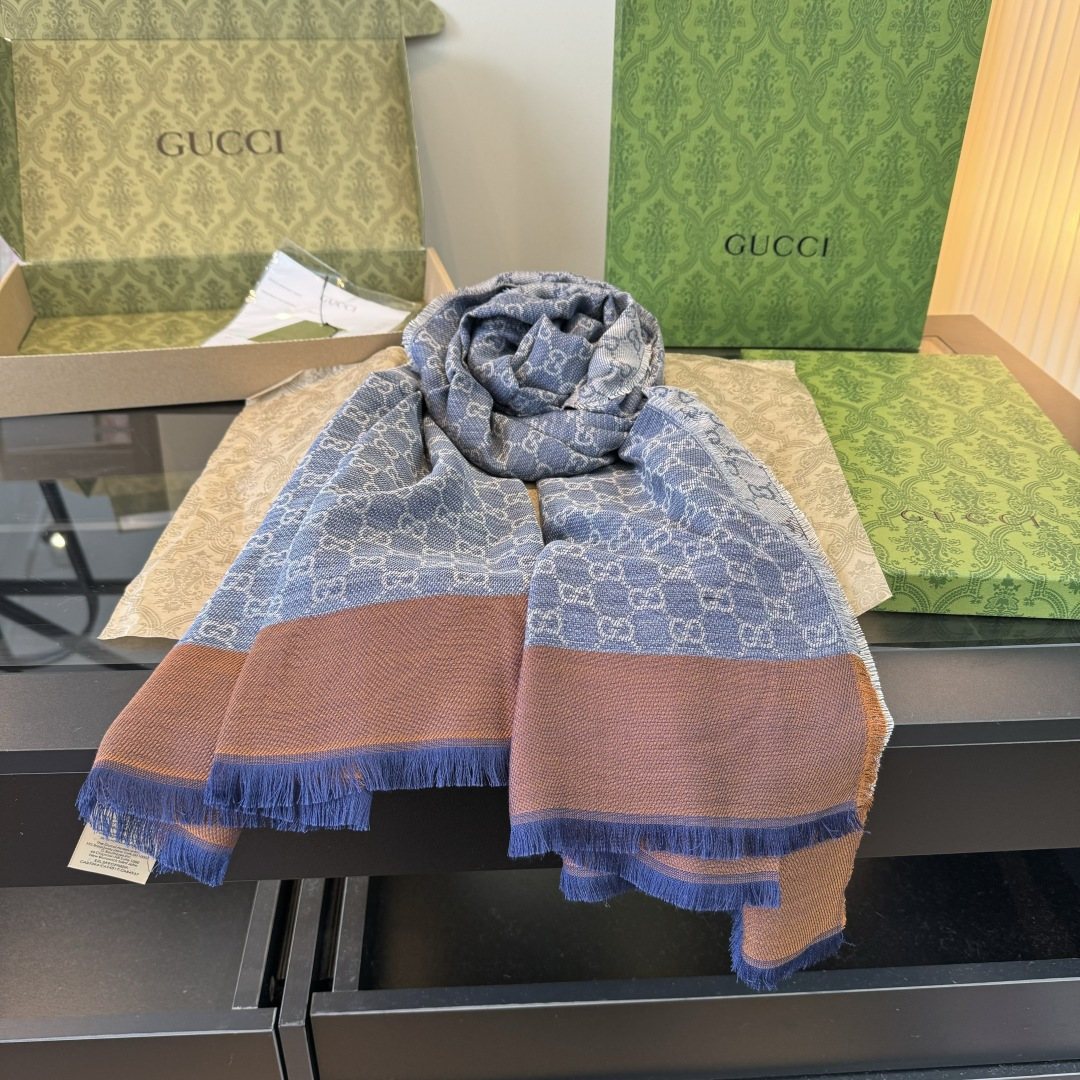 Gucci Blue-Gray Fringed Pattern Scarf — front