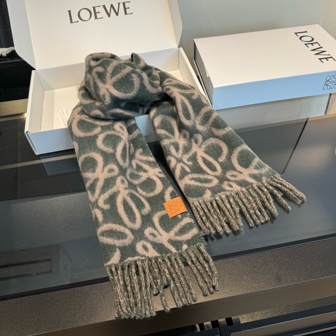 LOEWE Loop-Pattern Fringed Scarf — hero
