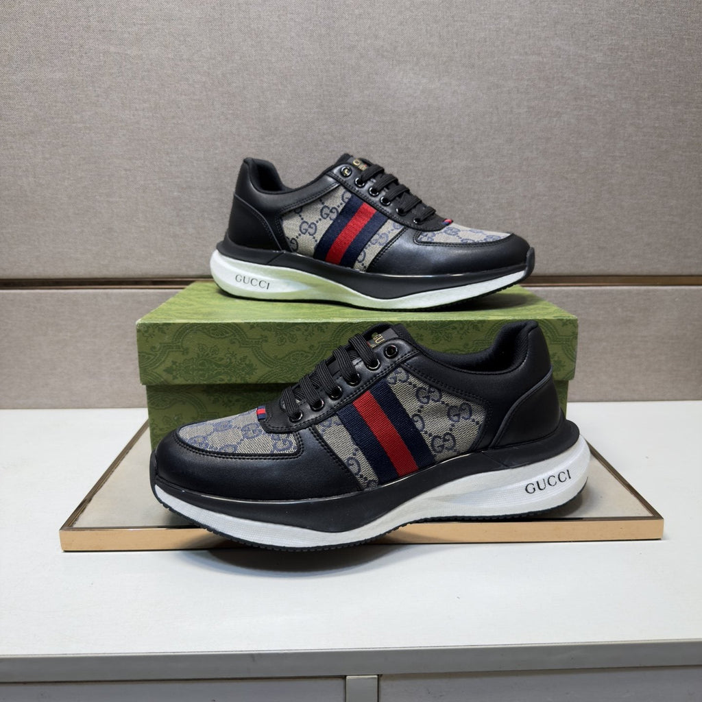 Gucci Stripe Low-Top Sneakers — front