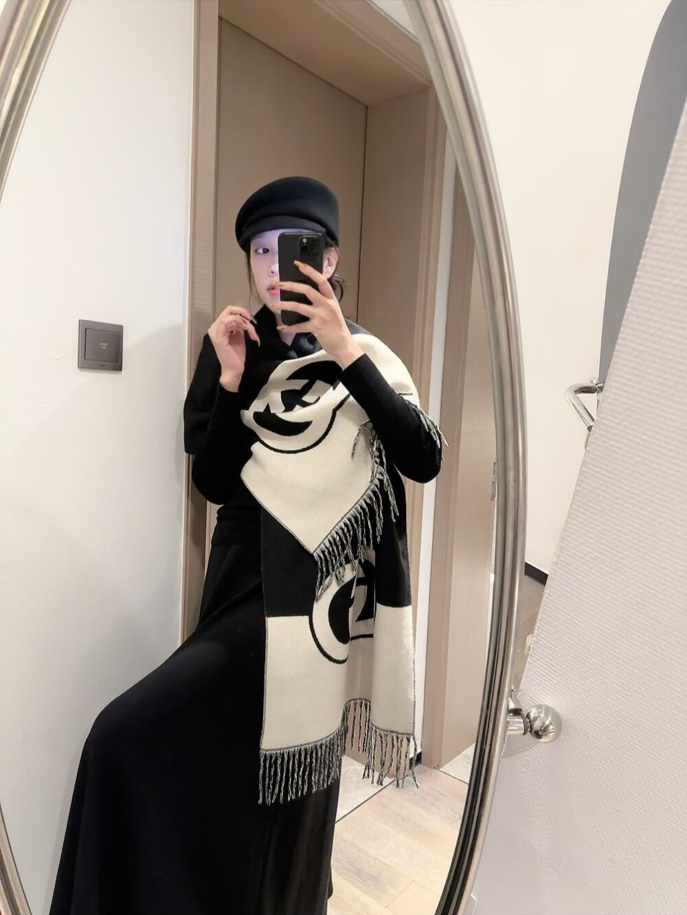 Gucci Interlocking G Fringed Shawl — hero