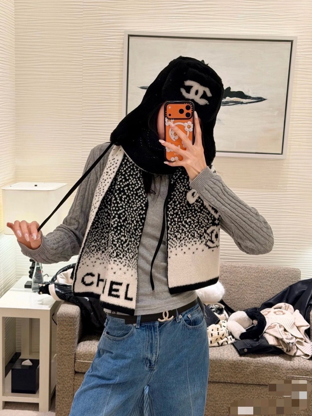 Chanel Ivory and Black Knit Scarf — model