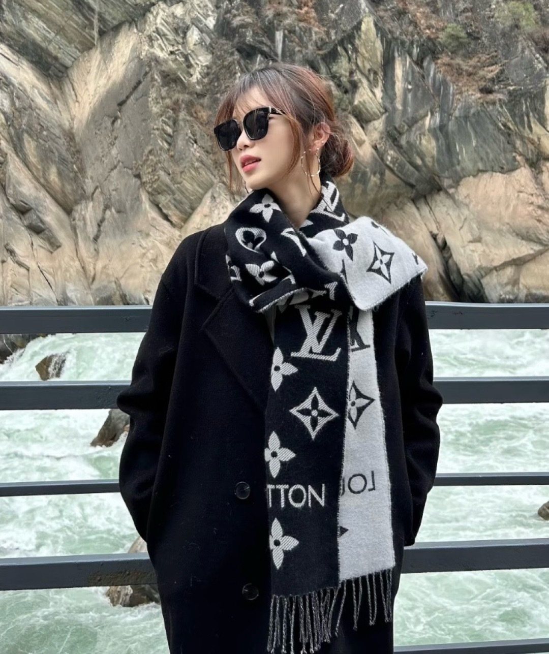 Louis Vuitton Monogram Fringed Scarf — model