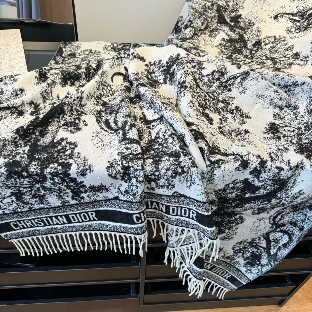 Dior Animal Jacquard Fringed Scarf — side