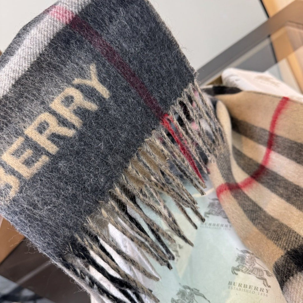 Burberry Charcoal Gray and Beige Plaid Scarf — detail