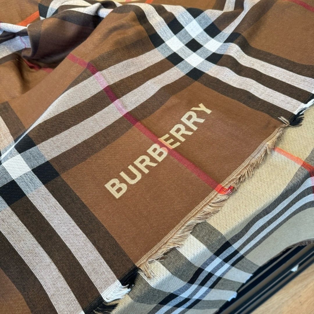 Burberry Charcoal Gray Plaid Scarf — detail