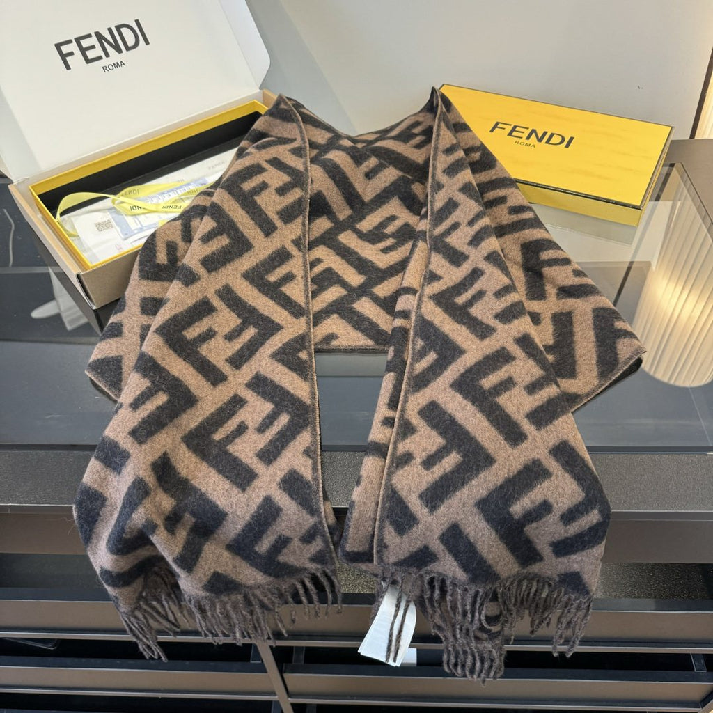 Fendi Geometric Fringed Scarf — front