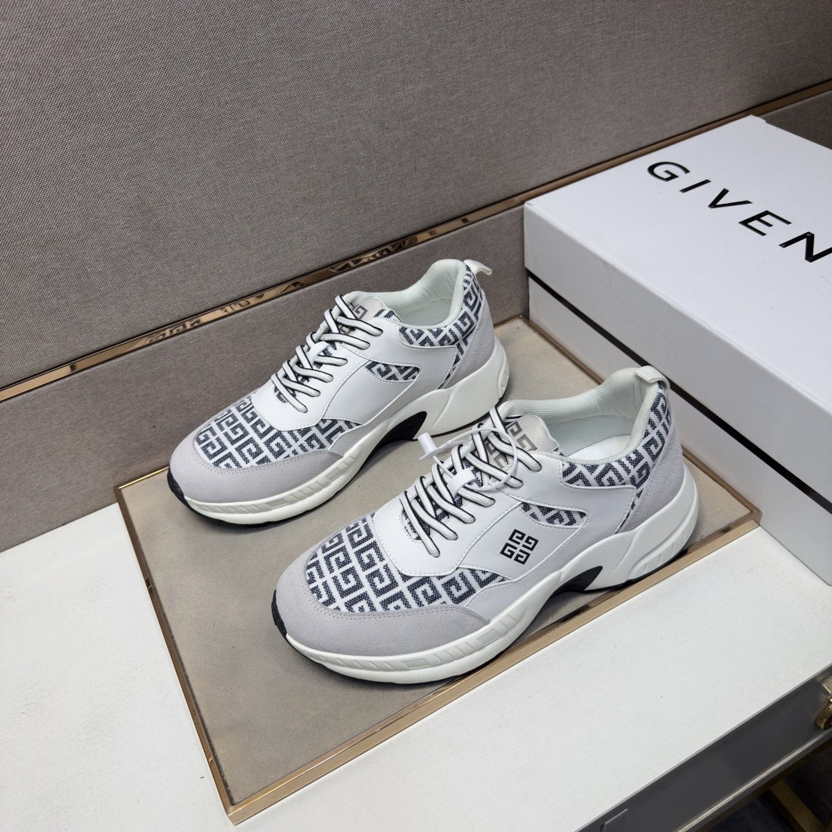 Givenchy Geometric Panel Low-Top Sneakers — front