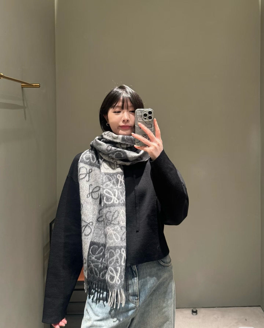 LOEWE Fringed Loop-Motif Scarf — model