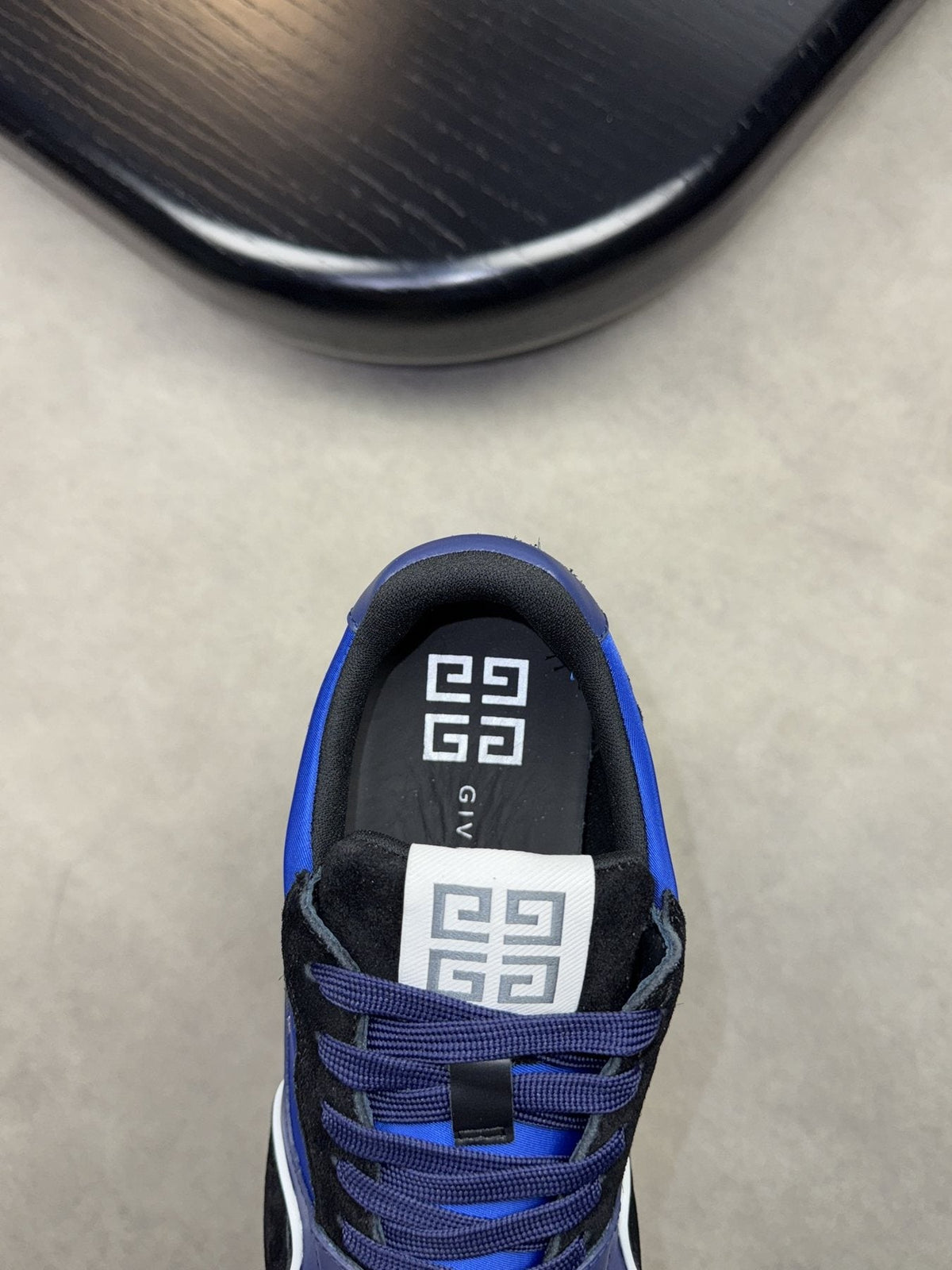 Givenchy Contrast-Trim Lace-Up Sneakers — detail