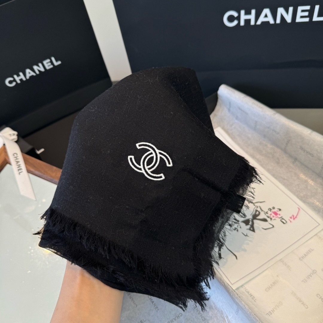 Chanel Fringe-Trim Cashmere Scarf — model