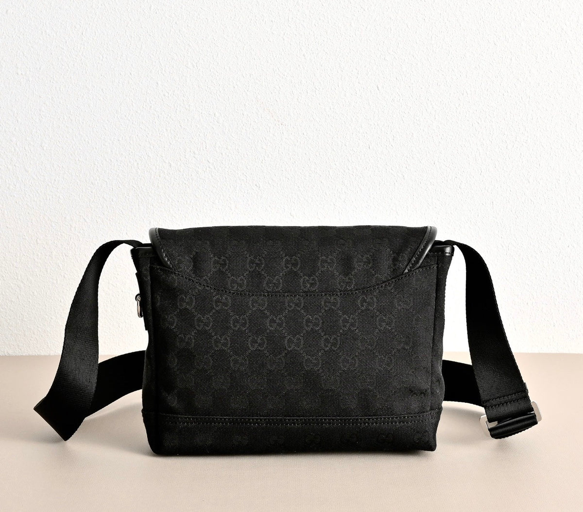 Gucci GG Canvas Small Crossbody Bag – 854745