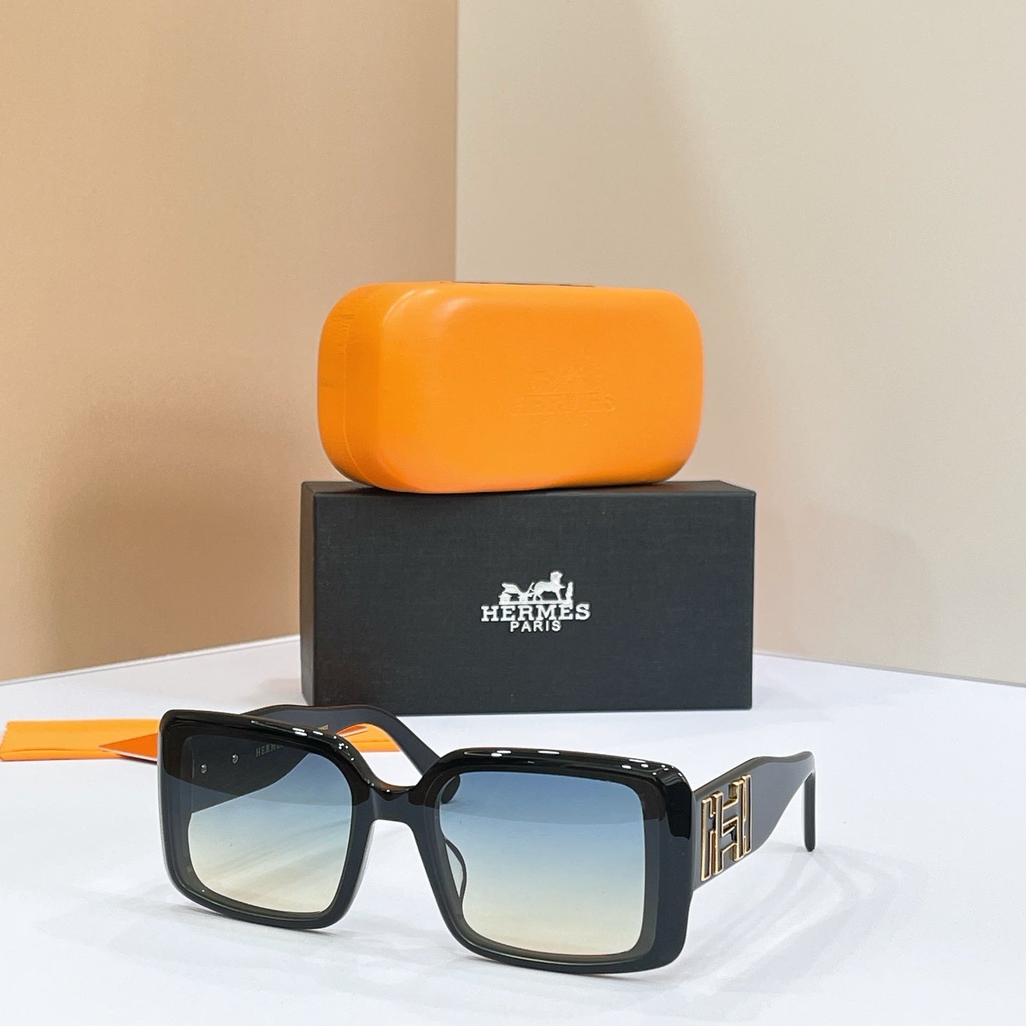 Hermès Sunglasses – 9713