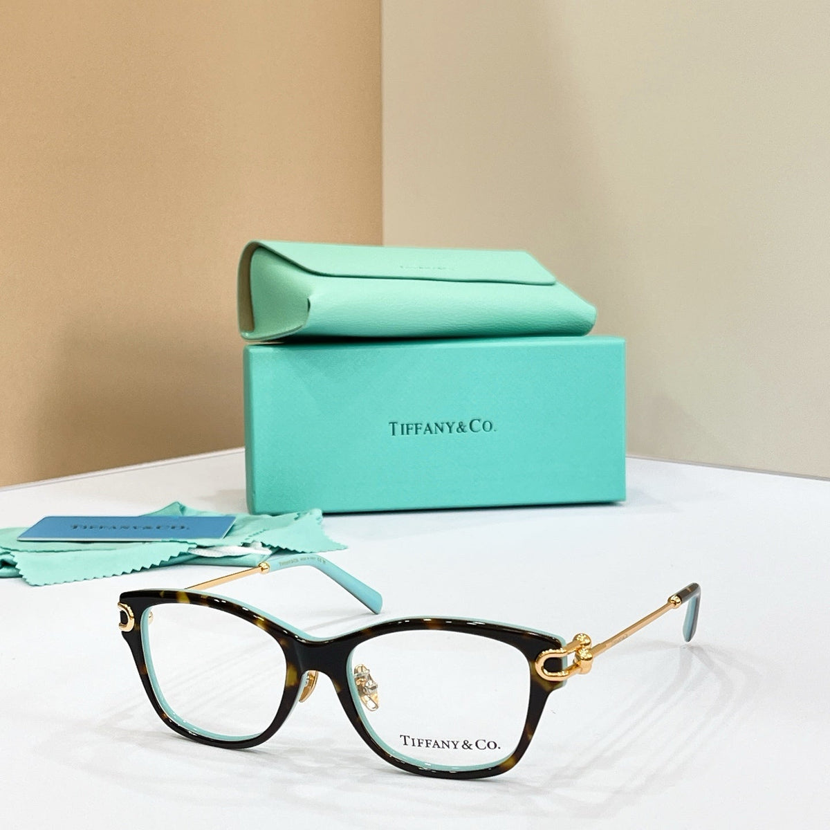 Tiffany & Co. Sunglasses – OTF 2266F