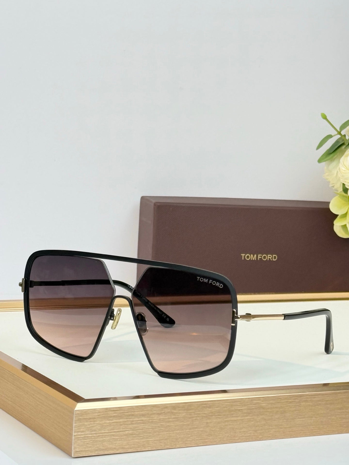 Tom Ford Sunglasses – Warren-02 (TF867)