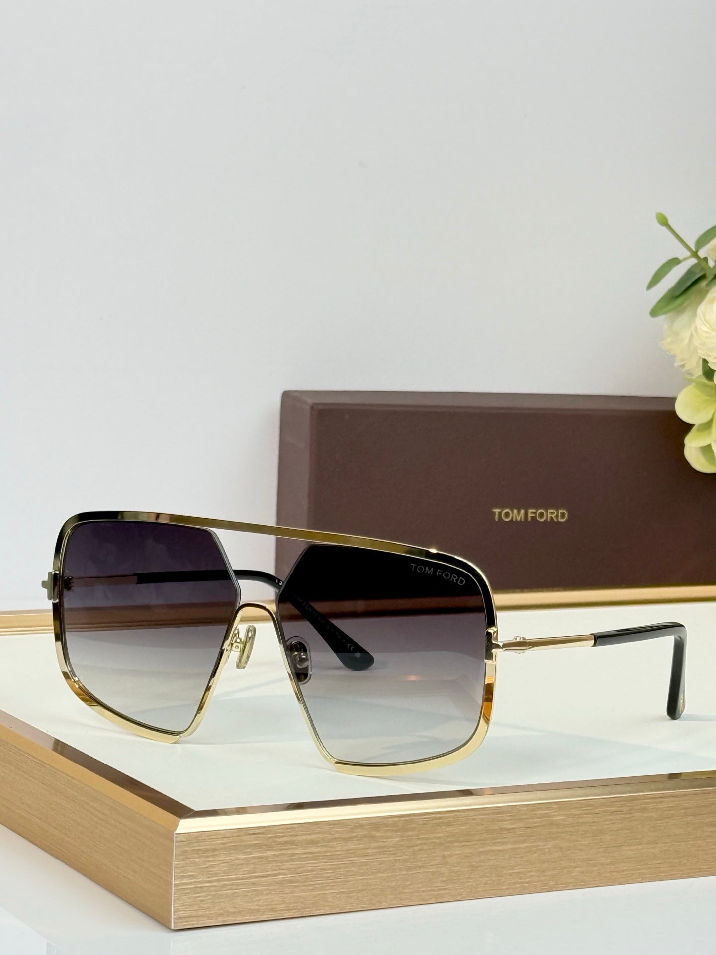 Tom Ford Sunglasses – Warren-02 (TF867)