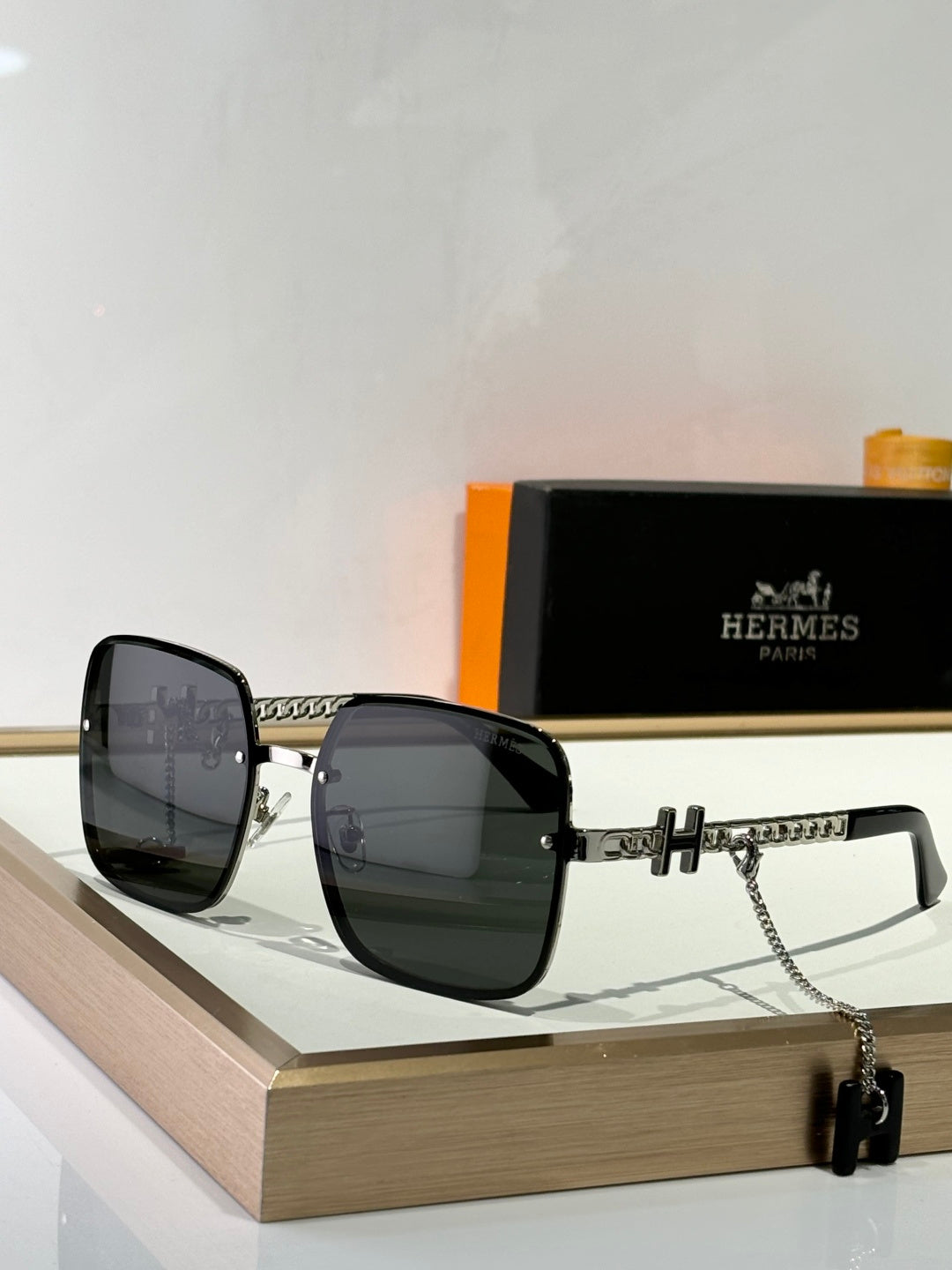 Hermès Sunglasses – 9196