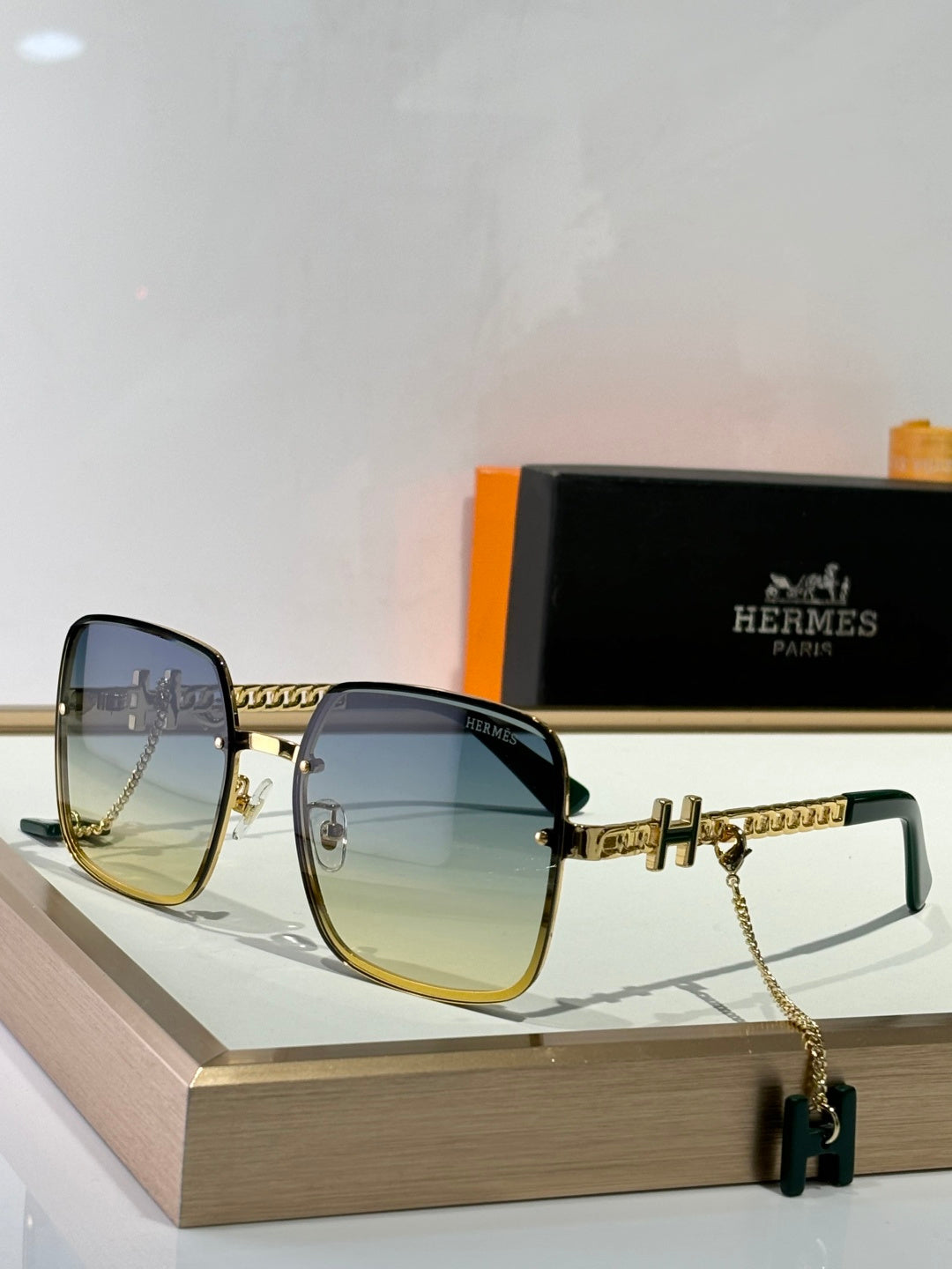 Hermès Sunglasses – 9196