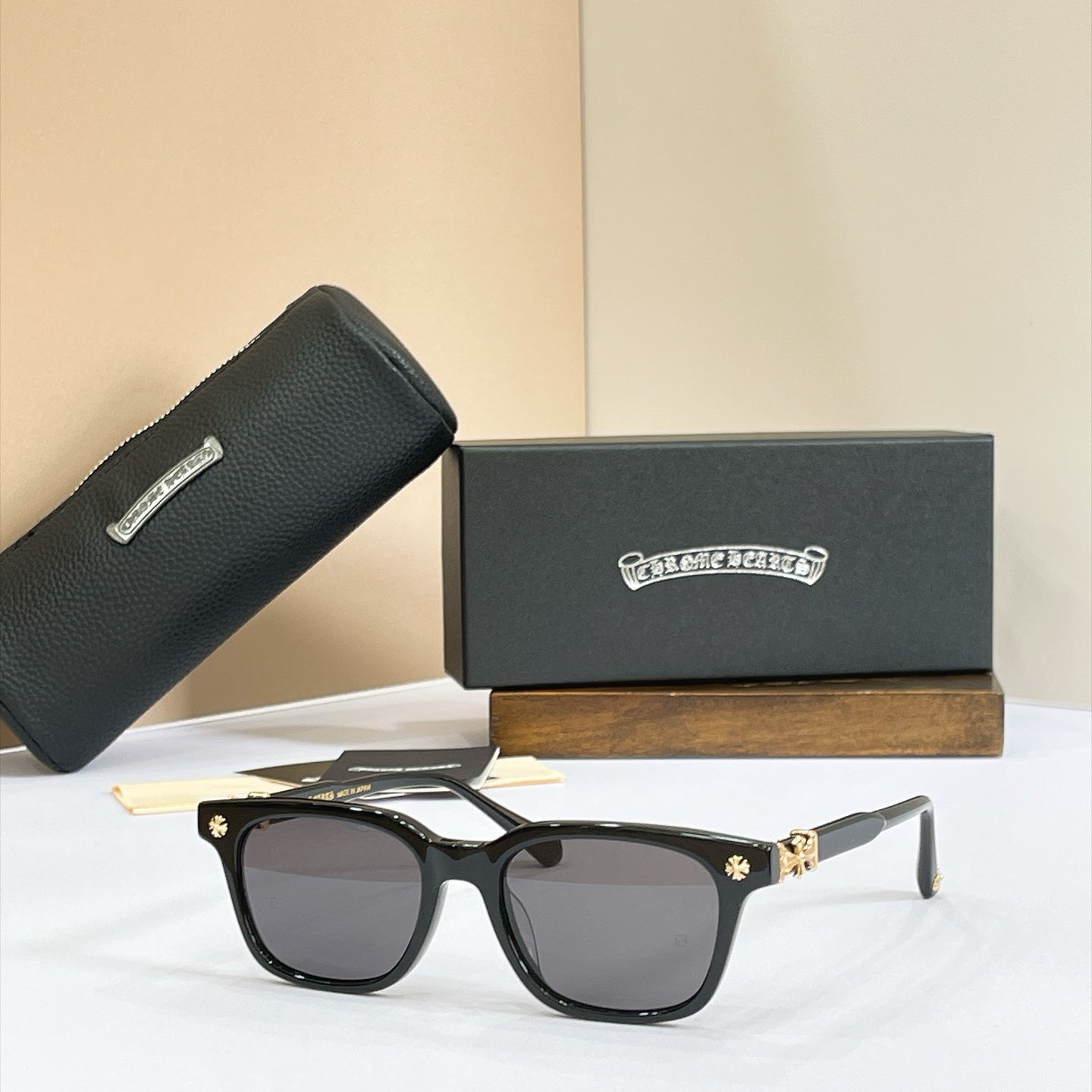 Chrome Hearts Sunglasses – COX UCKER