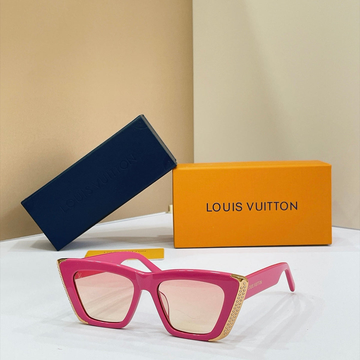 Louis Vuitton Sunglasses – Z1655E